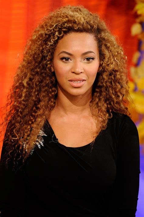 beyonce with her natural hair
